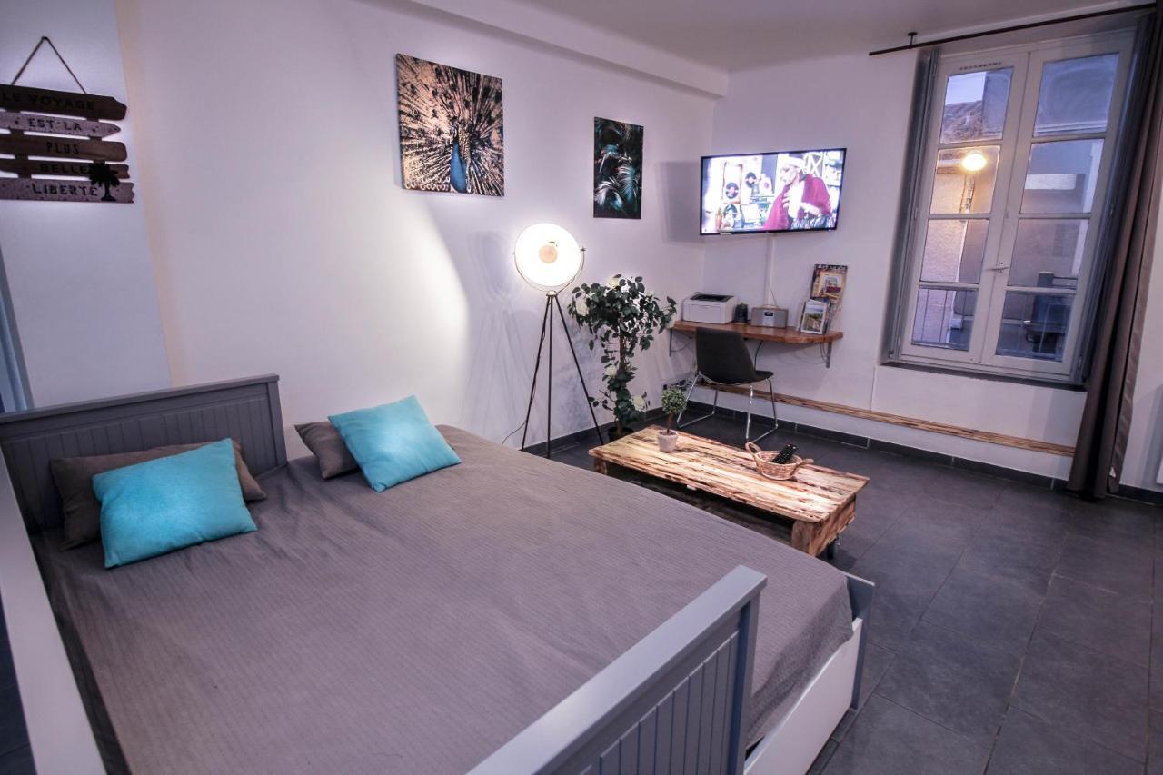Appartement calme et spacieux, Cité et ville à pied, WIFI, 2 chambres, 3 lits Carcassonne Exterior foto