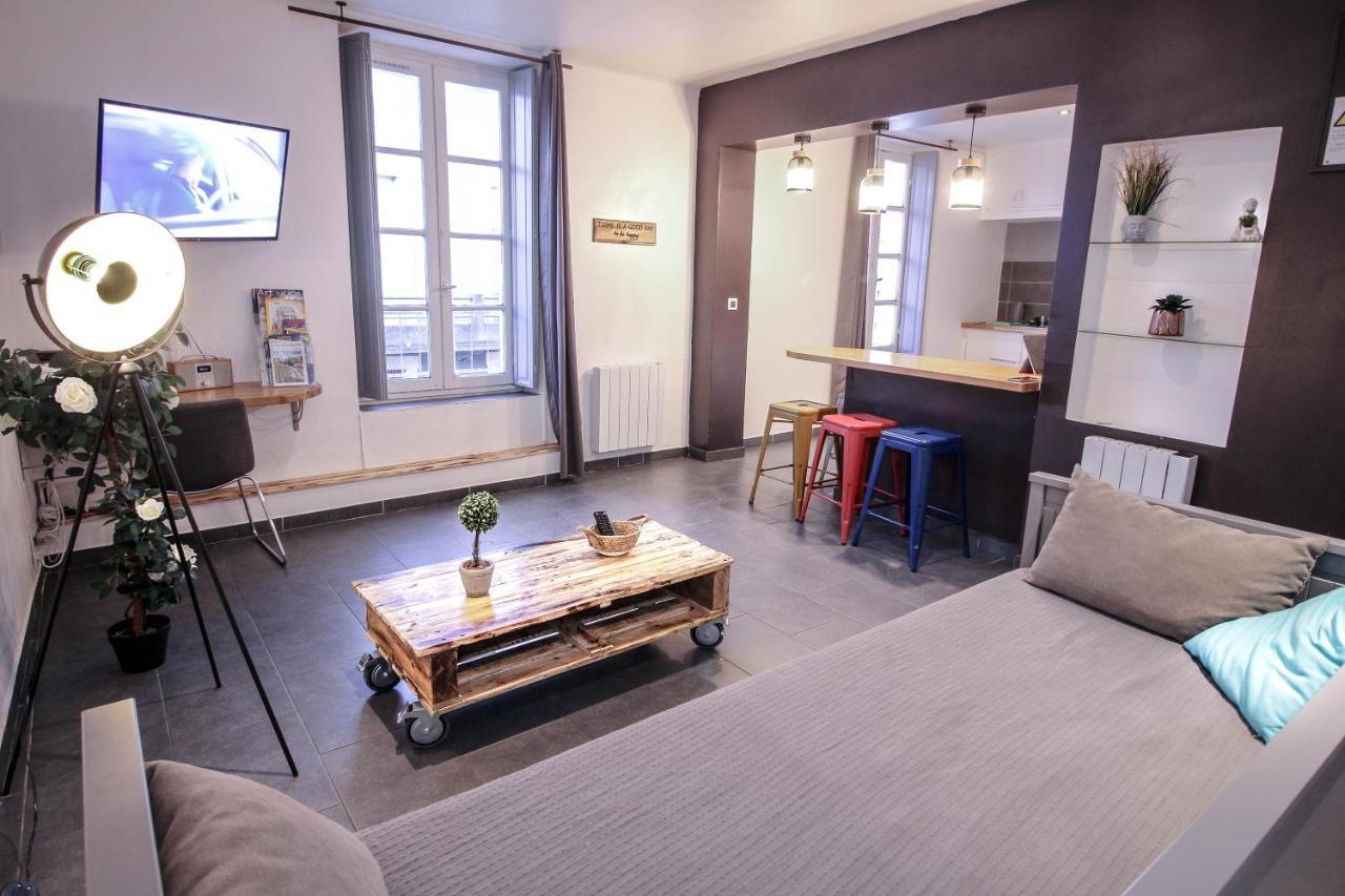 Appartement calme et spacieux, Cité et ville à pied, WIFI, 2 chambres, 3 lits Carcassonne Exterior foto