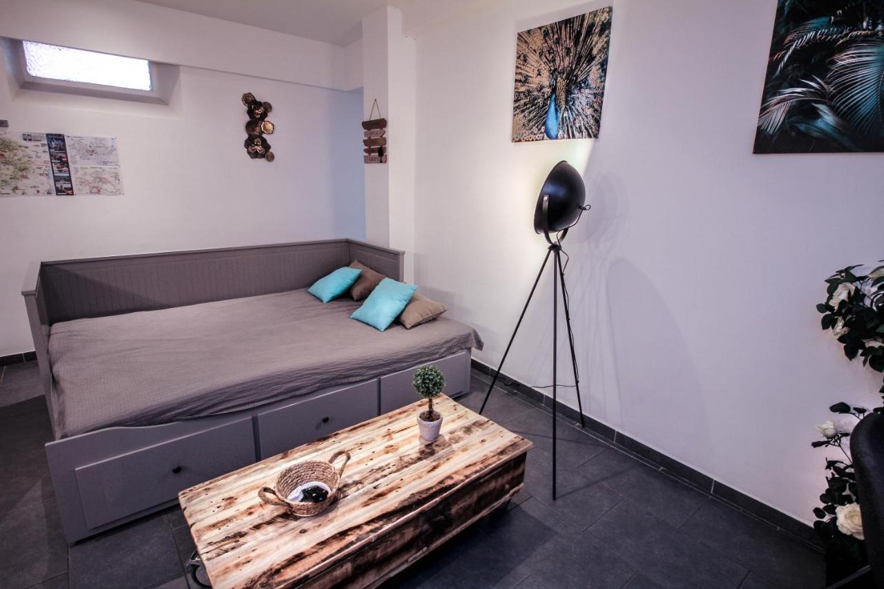 Appartement calme et spacieux, Cité et ville à pied, WIFI, 2 chambres, 3 lits Carcassonne Exterior foto